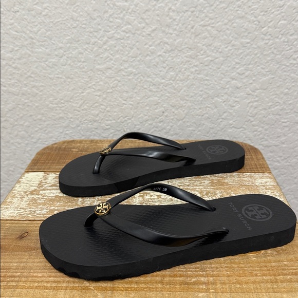 Tory Burch Black Flip Flops Size 5 NEW - Picture 5 of 7